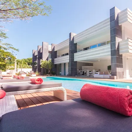Casa-22 Luxury Boutique Hotel